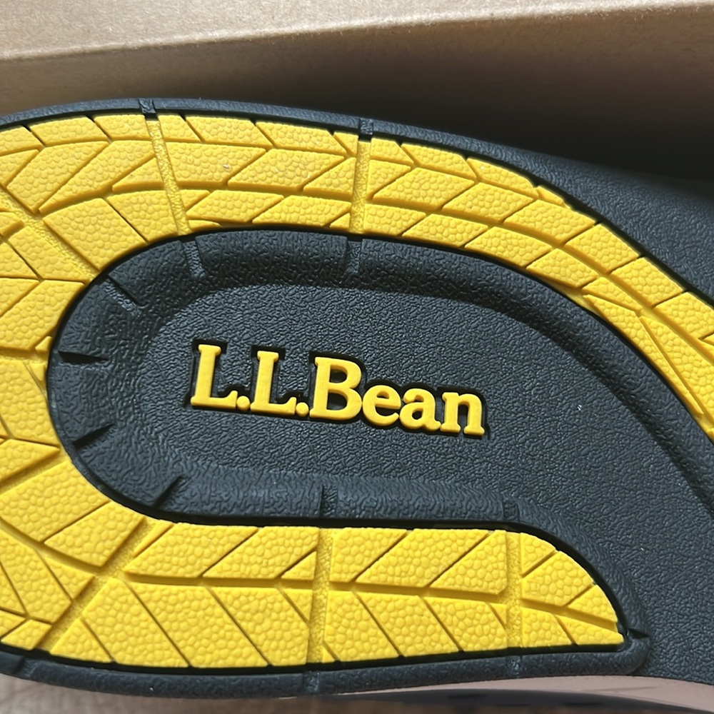 Men’s New L.L. Bean Comfort Fit Walkers - Picture 2 of 10